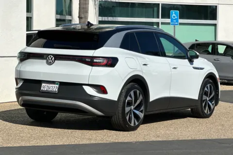 More photos of 2022 Volkswagen ID.4 Pro S at Mossy Mitsubishi, CA