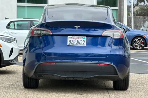 More photos of 2022 Tesla Model Y Long Range at Mossy Mitsubishi, CA