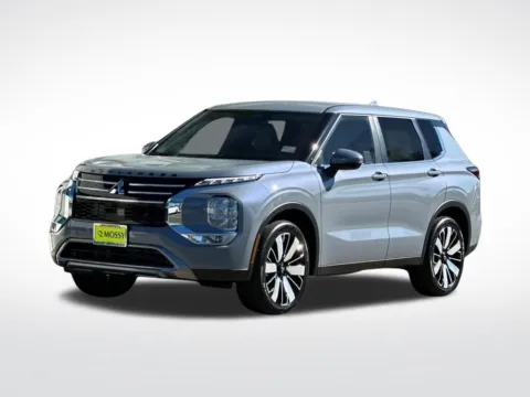 Gray 2026 Mitsubishi Outlander SE for sale in Escondido, CA