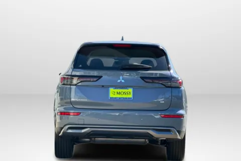 More photos of 2026 Mitsubishi Outlander SE at Mossy Mitsubishi, CA