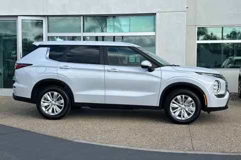 Another view of 2026 Mitsubishi Outlander ES for sale in Escondido, CA at Mossy Mitsubishi