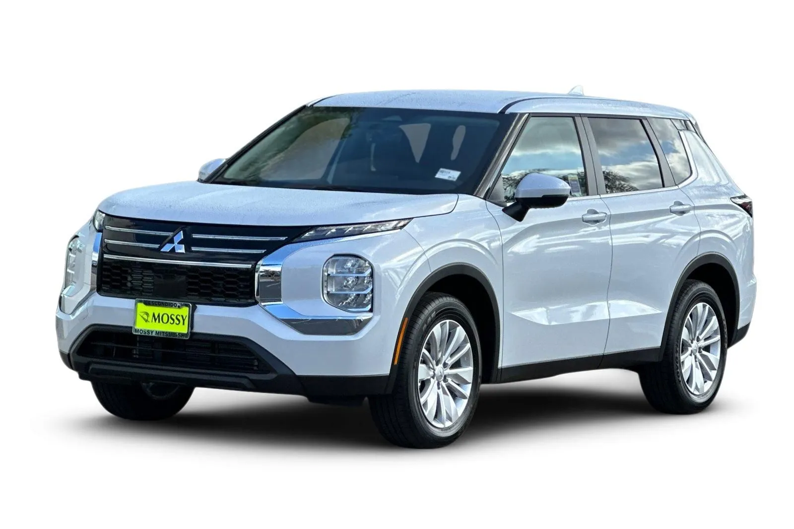 White 2026 Mitsubishi Outlander ES for sale in Escondido, CA