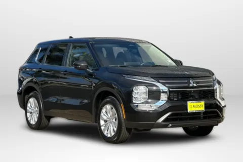 Photos of 2026 Mitsubishi Outlander ES for sale in Escondido, CA at Mossy Mitsubishi