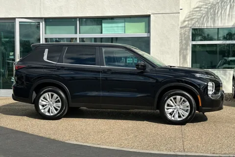 Another view of 2026 Mitsubishi Outlander ES for sale in Escondido, CA at Mossy Mitsubishi