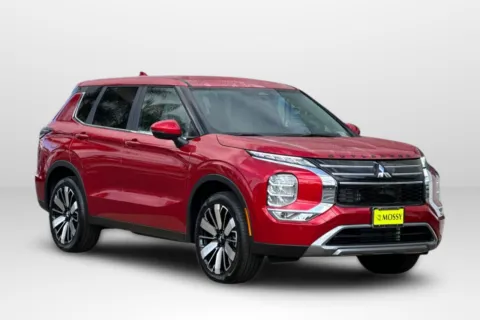 Photos of 2026 Mitsubishi Outlander SE for sale in Escondido, CA at Mossy Mitsubishi