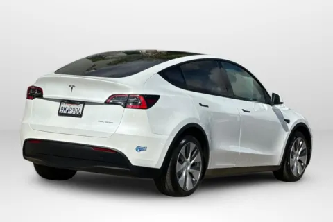More photos of 2021 Tesla Model Y Long Range at Mossy Mitsubishi, CA