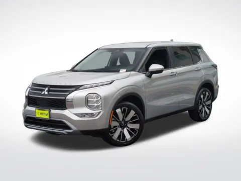 Silver 2026 Mitsubishi Outlander SE for sale in Escondido, CA
