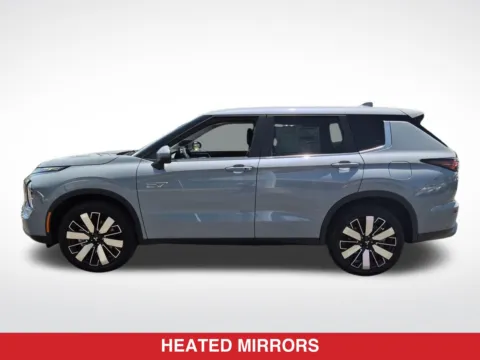 More photos of 2026 Mitsubishi Outlander PHEV SE at Mossy Mitsubishi, CA