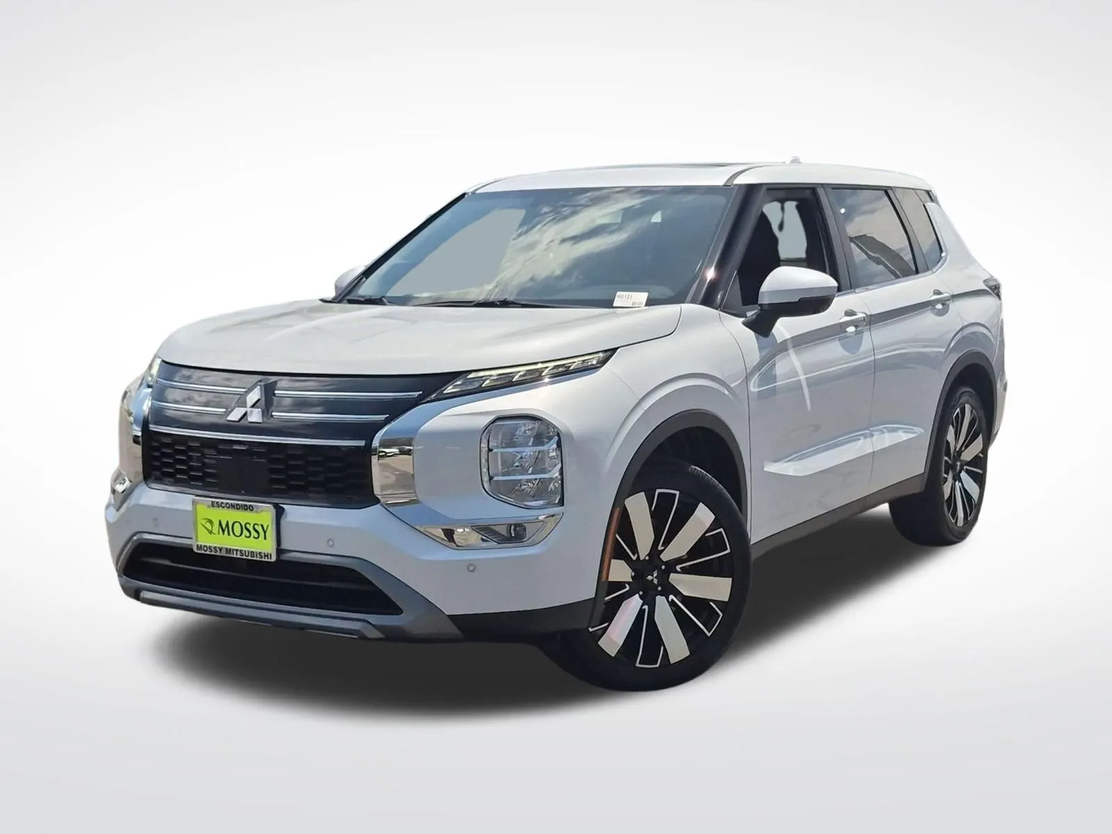 White 2026 Mitsubishi Outlander SE for sale in Escondido, CA