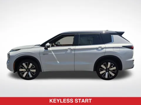 More photos of 2026 Mitsubishi Outlander PHEV SEL at Mossy Mitsubishi, CA