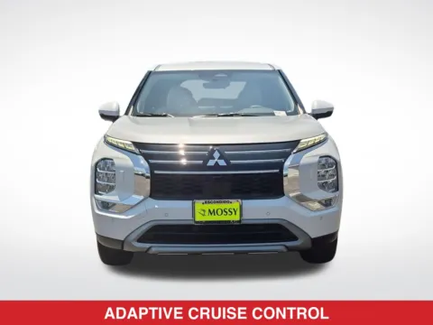 More photos of 2026 Mitsubishi Outlander PHEV SE at Mossy Mitsubishi, CA