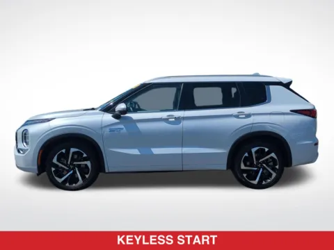 More photos of 2024 Mitsubishi Outlander PHEV SEL at Mossy Mitsubishi, CA