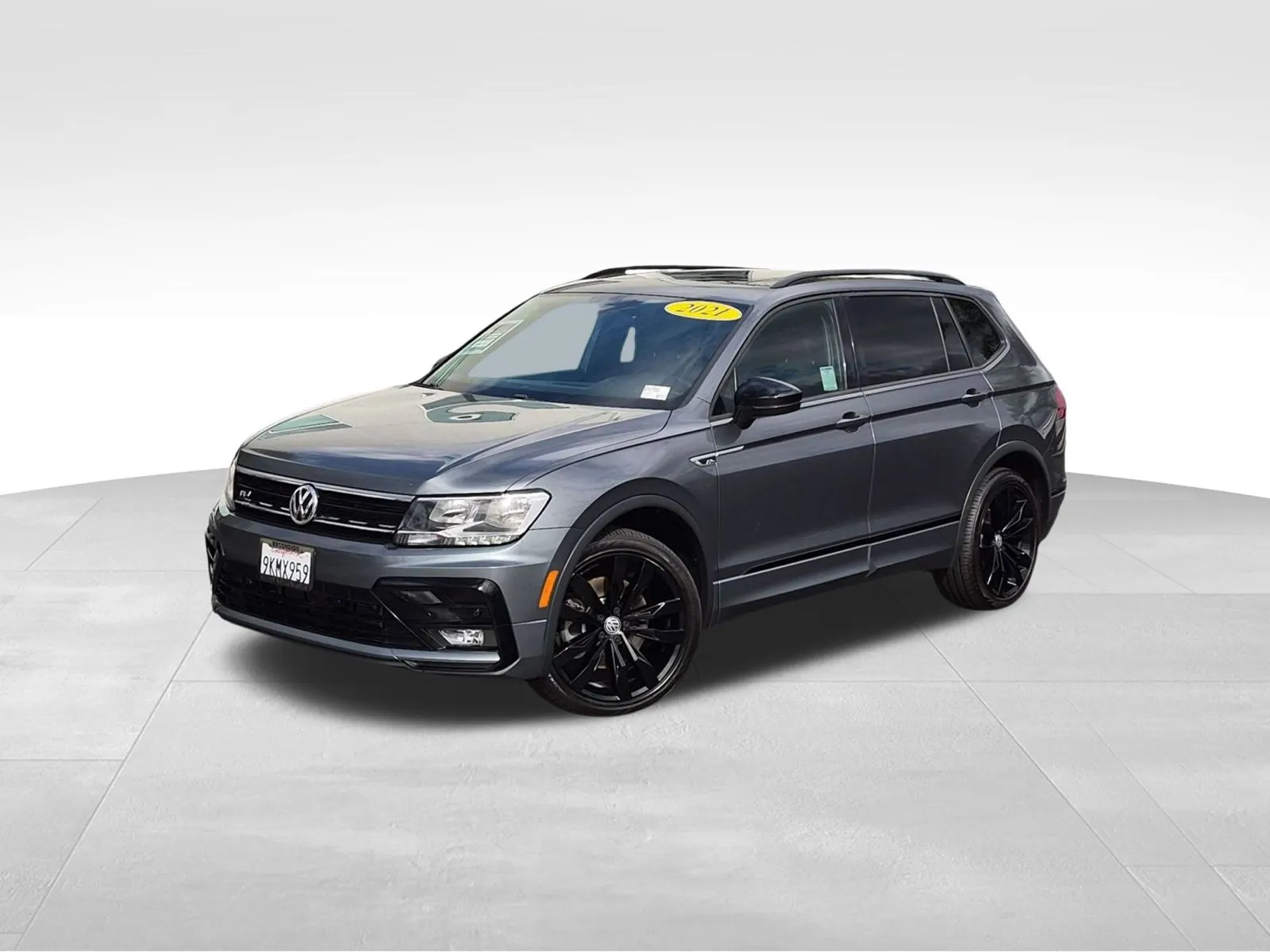 Gray 2021 Volkswagen Tiguan 2.0T SE R-Line Black for sale in Escondido, CA