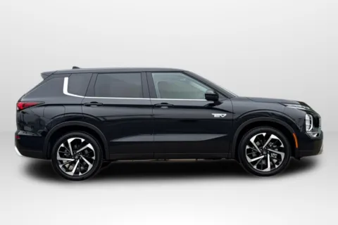 Another view of 2025 Mitsubishi Outlander PHEV SE for sale in Escondido, CA at Mossy Mitsubishi