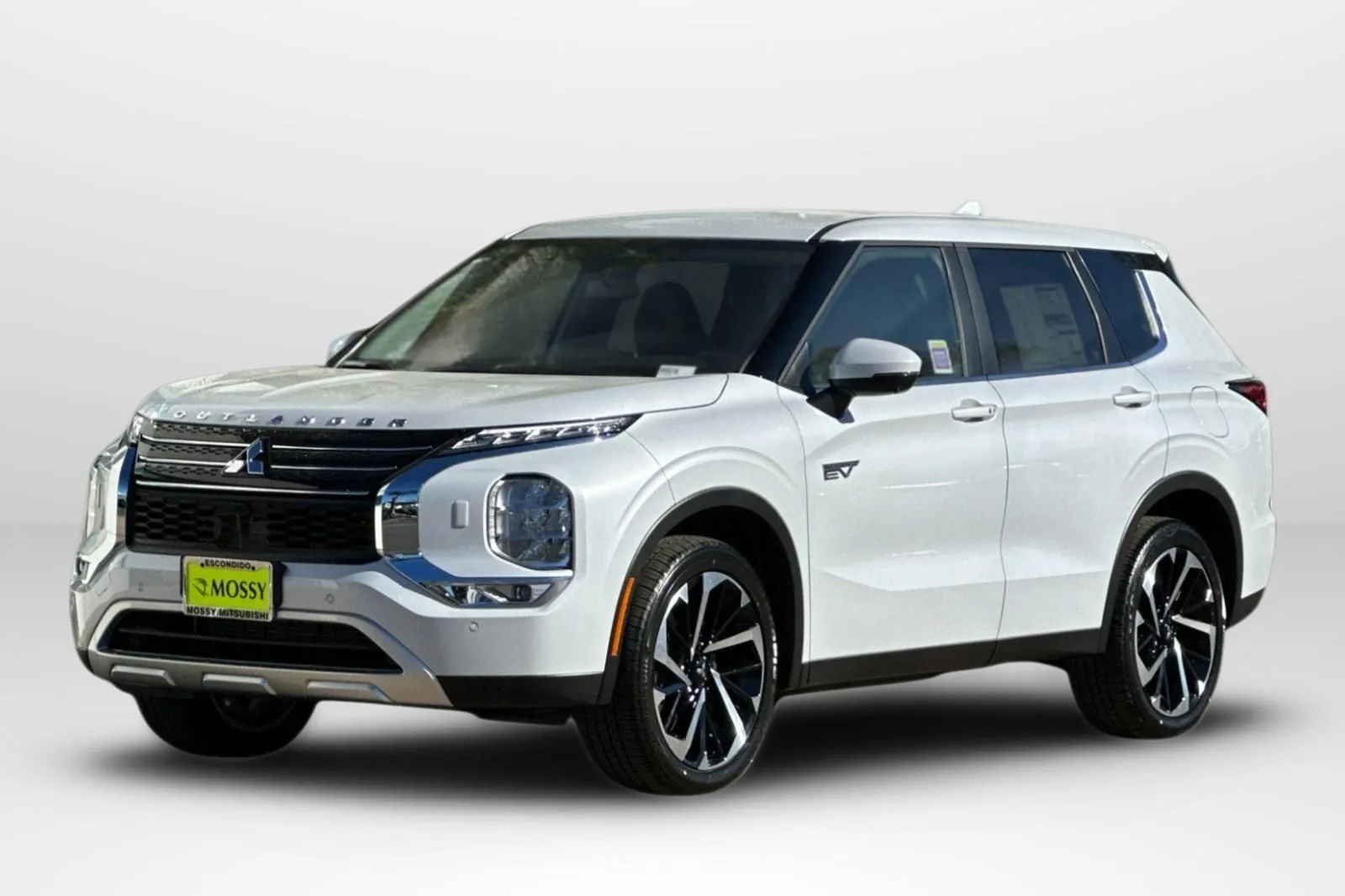 2025 Mitsubishi Outlander PHEV SE for sale in Escondido, CA