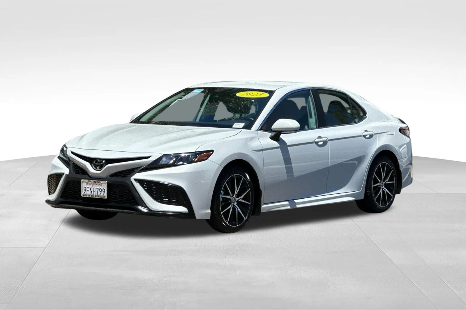 Gray 2023 Toyota Camry SE for sale in Escondido, CA