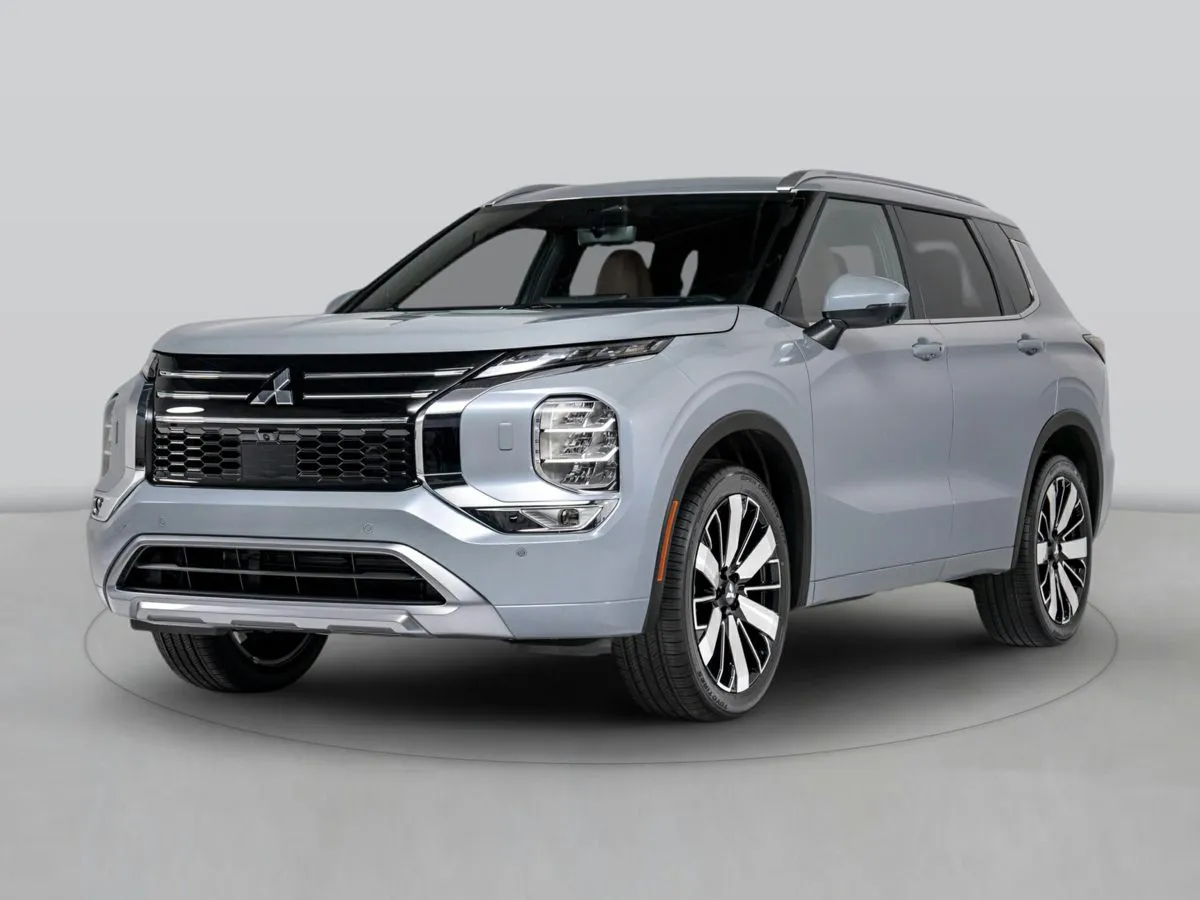 2025 Mitsubishi Outlander SE for sale in Escondido, CA