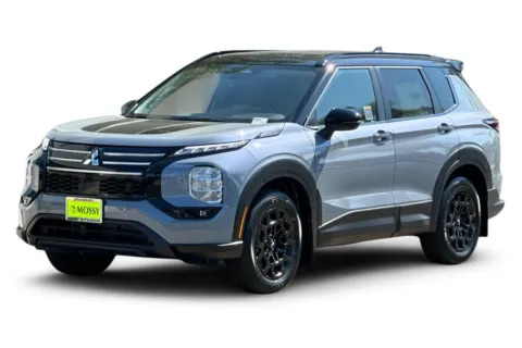 Gray 2025 Mitsubishi Outlander SE for sale in Escondido, CA