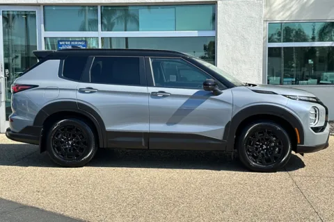 Another view of 2025 Mitsubishi Outlander SE for sale in Escondido, CA at Mossy Mitsubishi