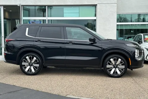 Another view of 2025 Mitsubishi Outlander SE for sale in Escondido, CA at Mossy Mitsubishi
