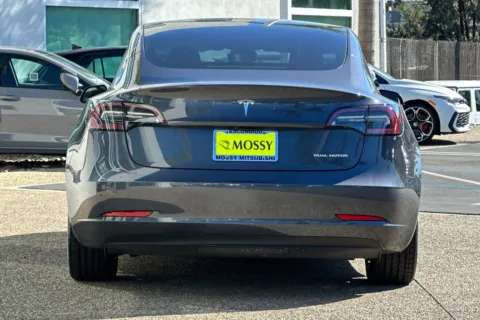 More photos of 2022 Tesla Model 3 Long Range at Mossy Mitsubishi, CA