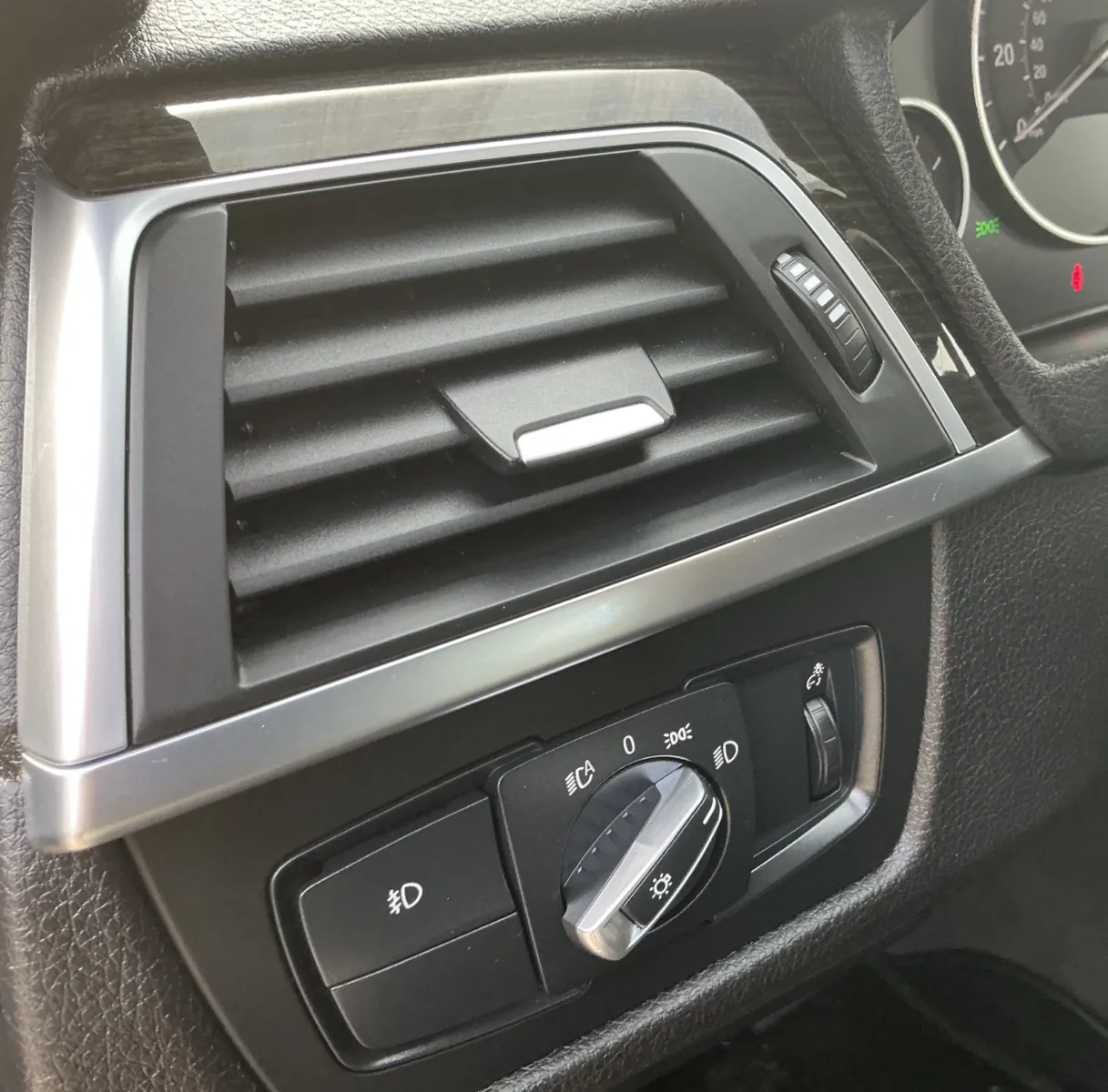 2016 BMW 3 Series 328i - Photo 29