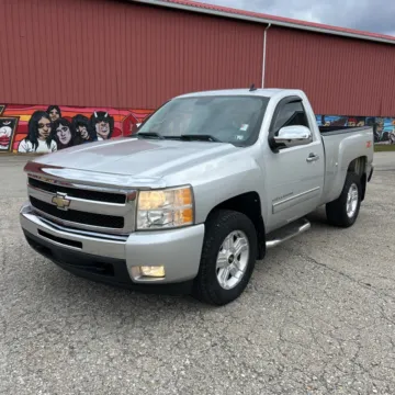 Silver 2011 CHEVROLET SILVERADO 1500 LT for sale in Camby, IN