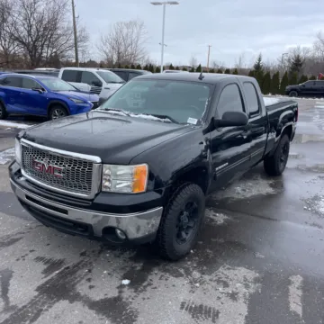Black 2011 GMC SIERRA 1500 SLE for sale in Camby, IN