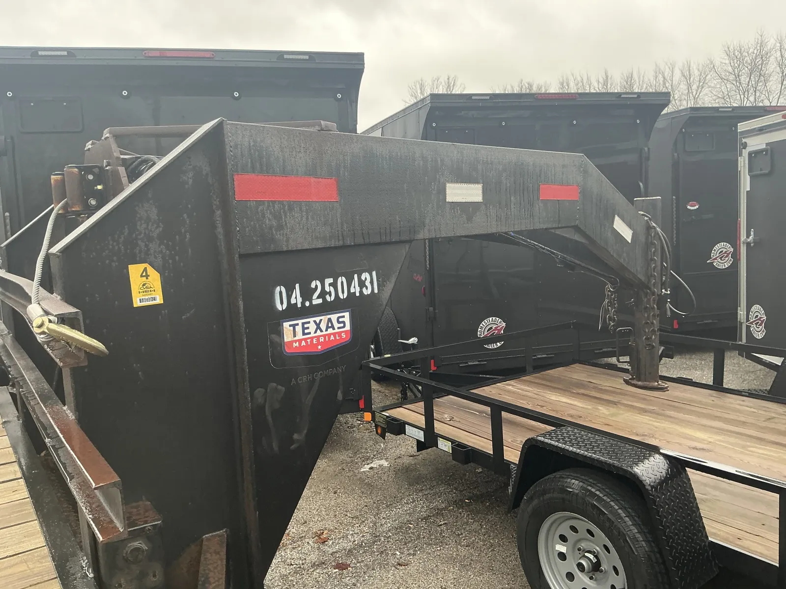 Unknown 2007 EAST GOOSENECK TRAILER for sale in Camby, IN