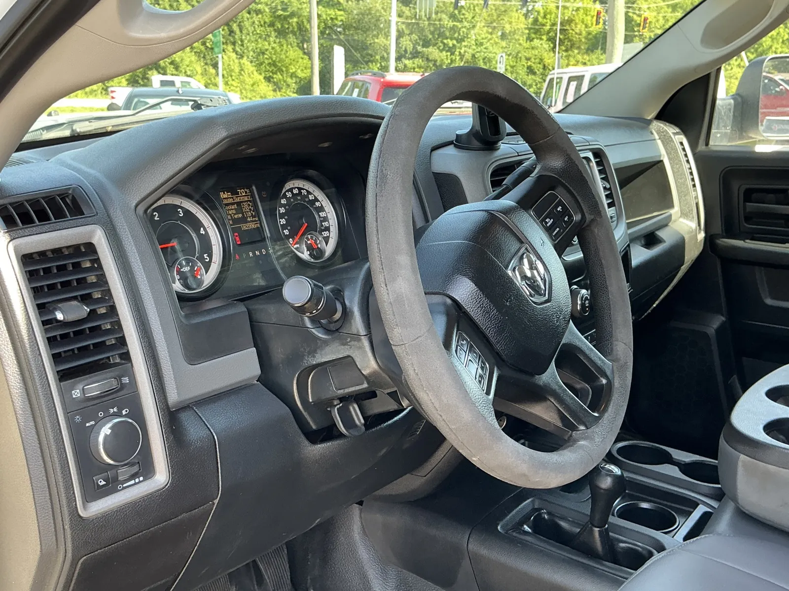 2016 RAM Ram 2500 Pickup Tradesman - Photo 24