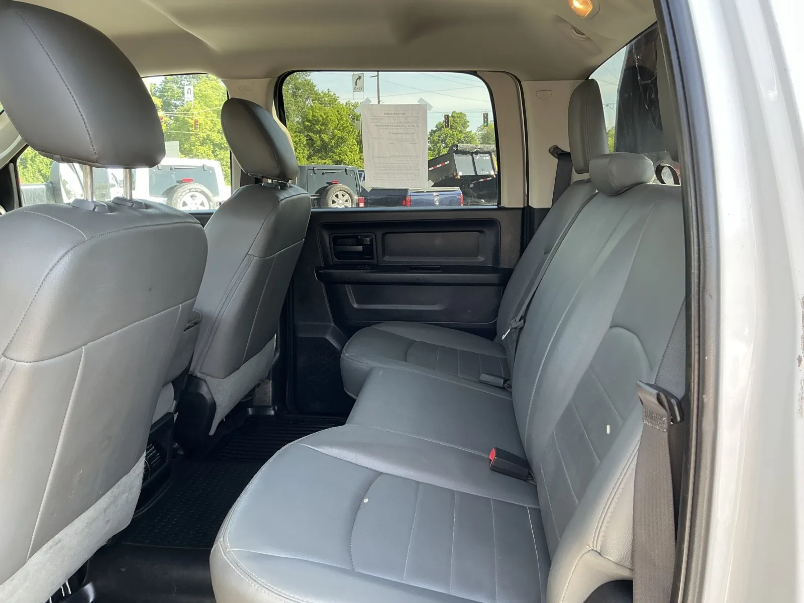 2016 RAM Ram 2500 Pickup Tradesman - Photo 35