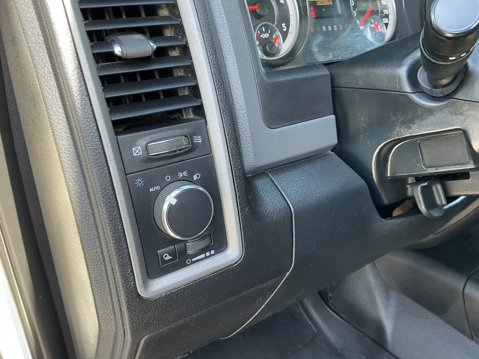 2016 RAM Ram 2500 Pickup Tradesman - Photo 27