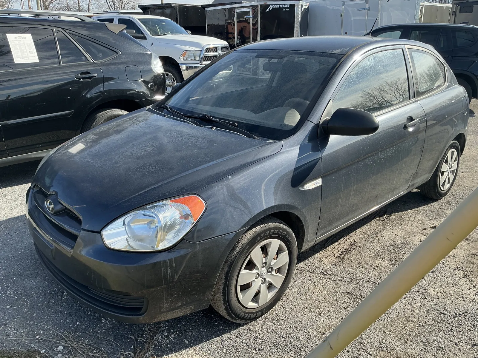 2008 Hyundai Accent SE's photo