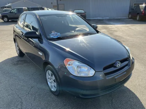 Blue 2008 HYUNDAI ACCENT GS for sale in Camby, IN