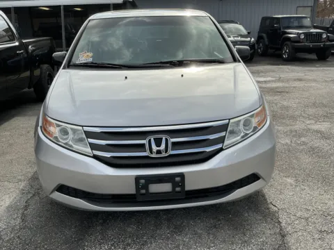 Another view of 2013 HONDA ODYSSEY EXL for sale in Camby, IN at Mr. Care Auto