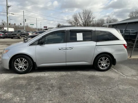 More photos of 2013 HONDA ODYSSEY EXL at Mr. Care Auto, IN