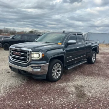 Green 2018 GMC SIERRA 1500 SLT for sale in Camby, IN