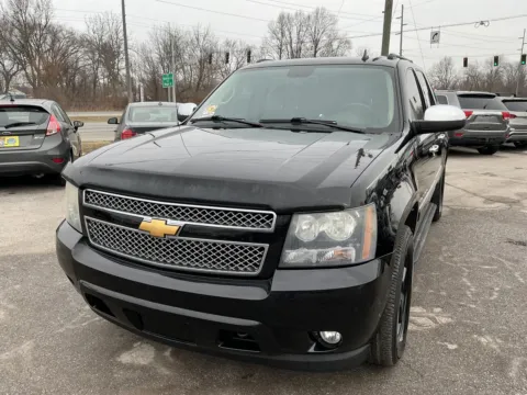 Another view of 2010 CHEVROLET AVALANCHE LTZ for sale in Camby, IN at Mr. Care Auto