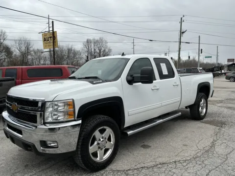 More photos of 2013 CHEVROLET SILVERADO 2500 HEAVY DUTY LTZ at Mr. Care Auto, IN