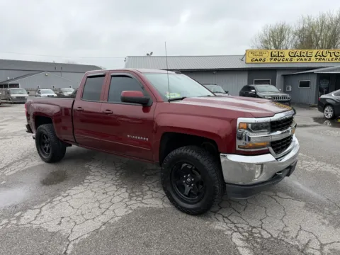 Red 2017 CHEVROLET SILVERADO 1500 LT for sale in Camby, IN
