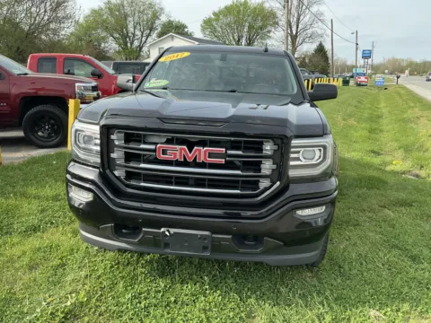 Black 2017 GMC SIERRA 1500 SLT for sale in Camby, IN