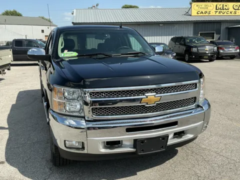 More photos of 2013 CHEVROLET SILVERADO 1500 LT at Mr. Care Auto, IN