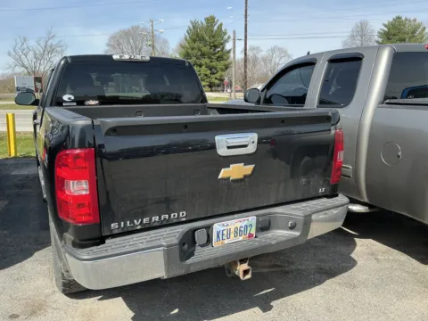 More photos of 2013 CHEVROLET SILVERADO 1500 LT at Mr. Care Auto, IN