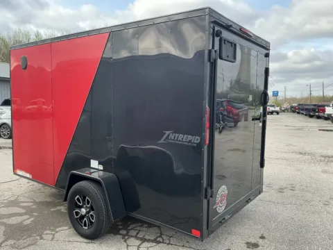 More photos of 2024 HOMESTEADER 612IS ENCLOSED at Mr. Care Auto, IN