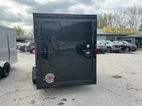 More photos of 2024 HOMESTEADER 612IS ENCLOSED at Mr. Care Auto, IN