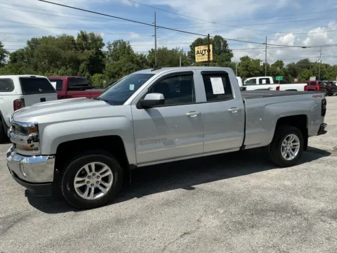 More photos of 2018 CHEVROLET SILVERADO 1500 LT at Mr. Care Auto, IN