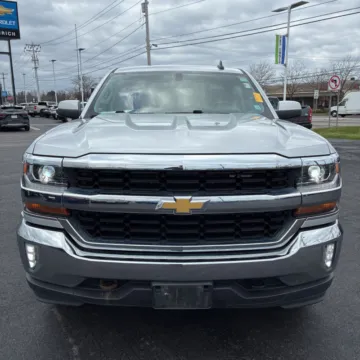 Silver 2018 CHEVROLET SILVERADO 1500 LT for sale in Camby, IN