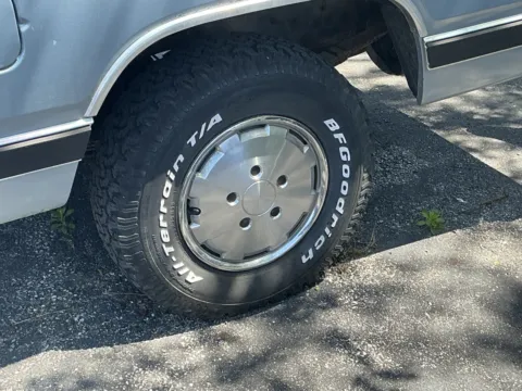 More photos of 1989 DODGE D-SERIES D100 at Mr. Care Auto, IN