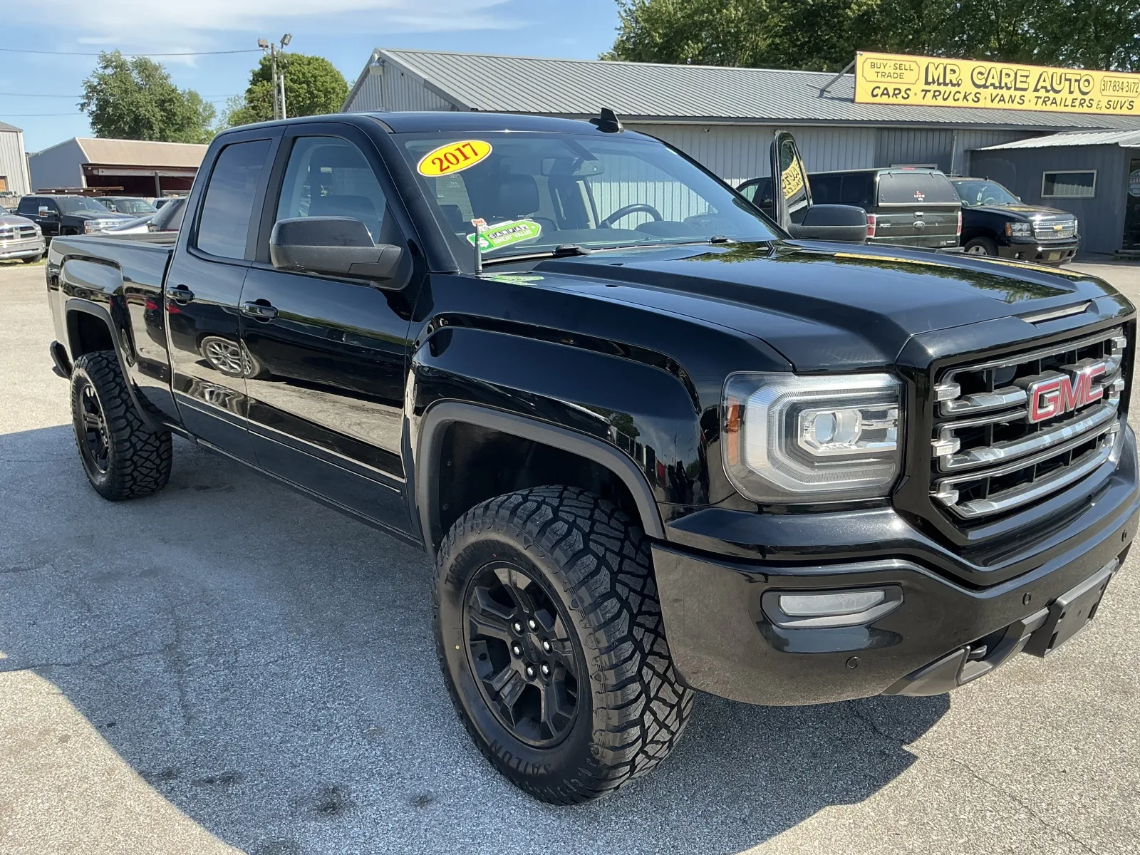 Black 2017 GMC SIERRA 1500 SLT for sale in Camby, IN