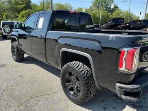 More photos of 2017 GMC SIERRA 1500 SLT at Mr. Care Auto, IN